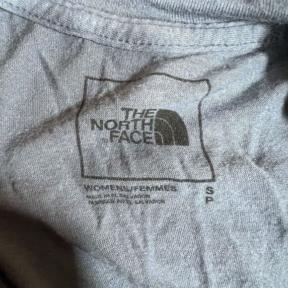 The North Face Crop Top Gym Workout Shirt Women's Small - Picture 3 of 4